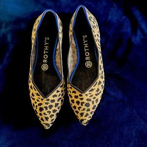 Rothy’s The Point style shoes, size 8